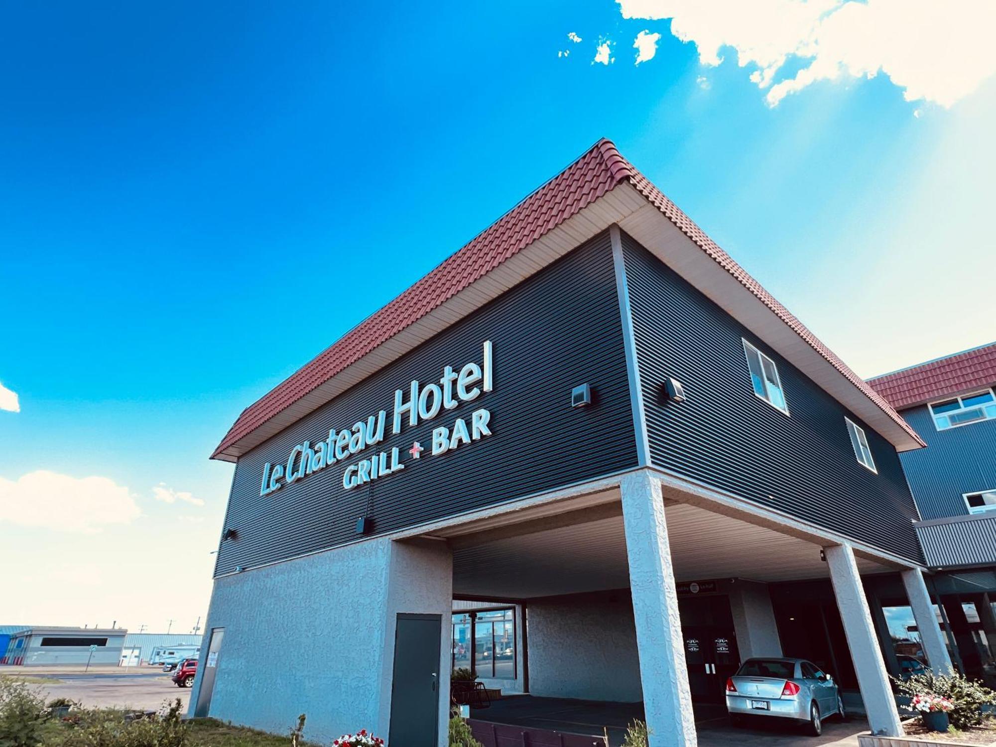 Camrose Le Chateau Hotel Eksteriør billede